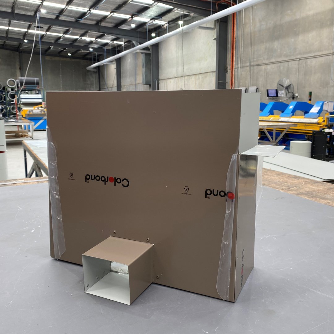 Colorbond rainhead with pop